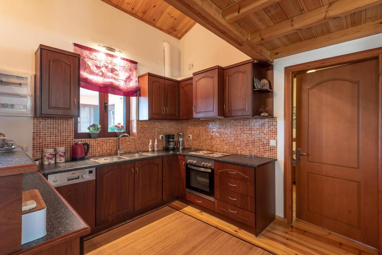 Vilkas Home Topolia Luaran gambar